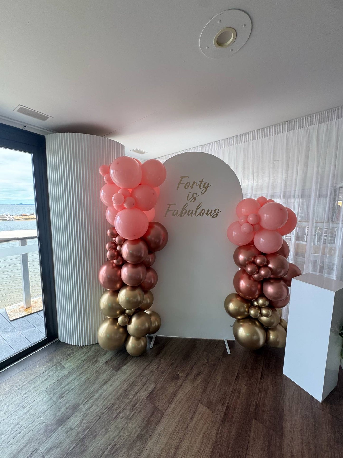 Arch Walls + Package
