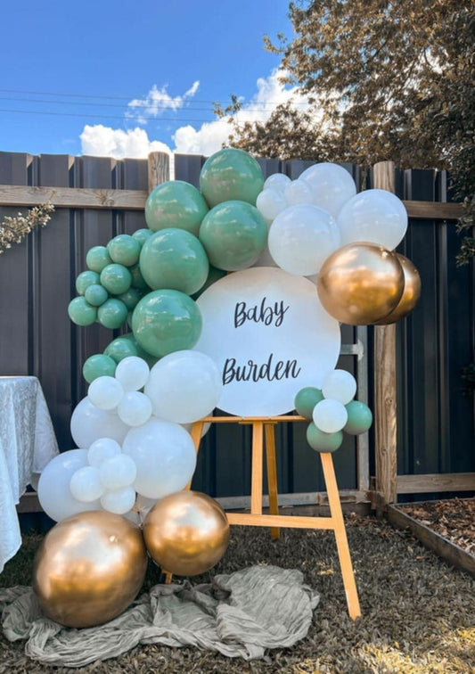 Easel w/ Balloons