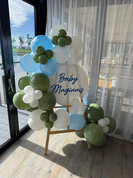 Easel w/ Balloons